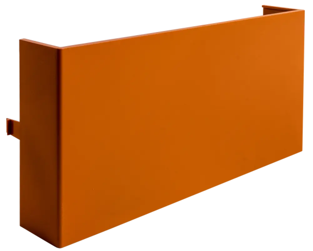 Orangefarbene Gehäuseoberschale für Regelungen, geeignet für den Einsatz mit Wolf-Systemen. Klare, rechteckige Form ohne spezifische Maße.